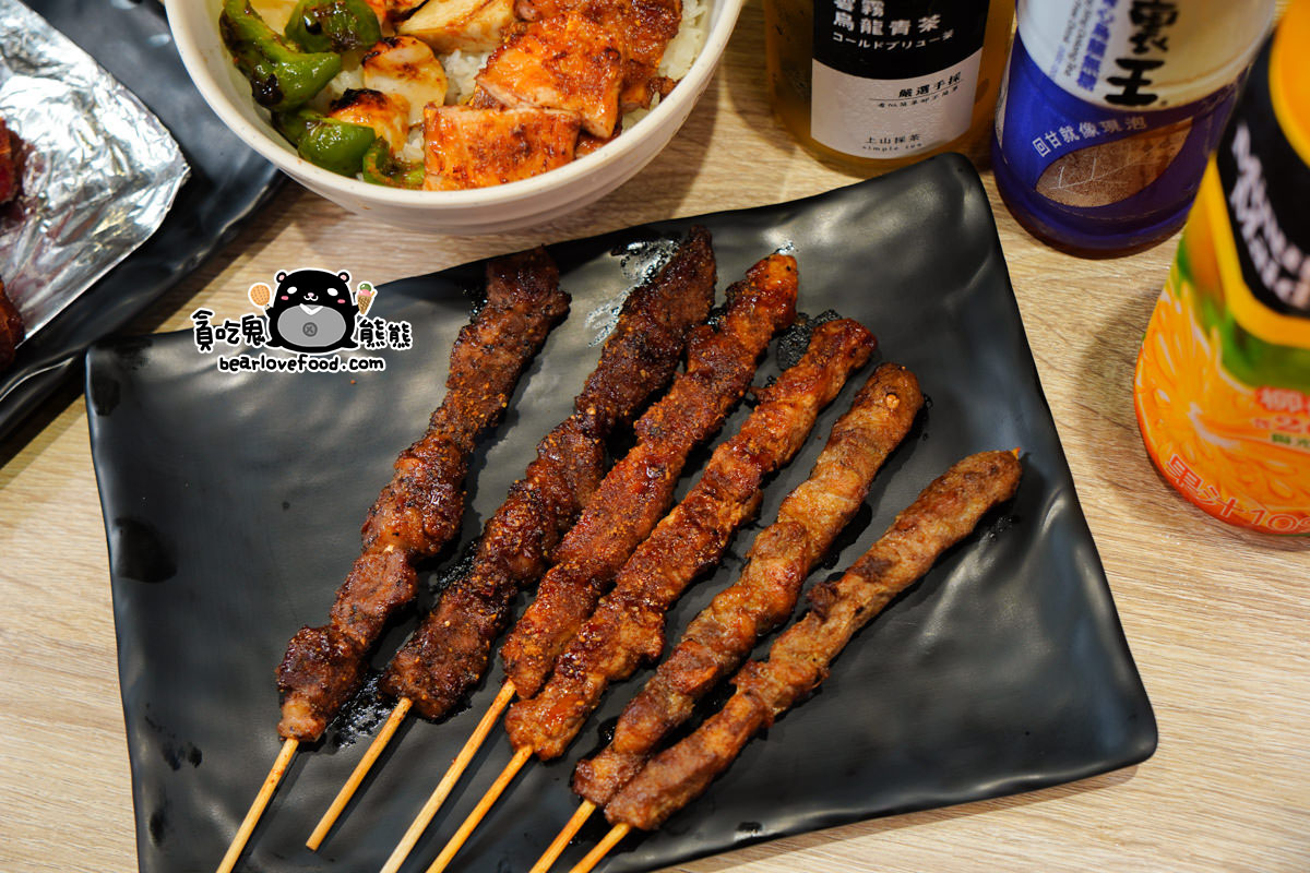 屏東東港美食 津炭燒烤-正港用木炭燒烤,更具風味,調味與沾粉很特別 屏東東港美食 津炭燒烤-正港用木炭燒烤,更具風味,調味與沾粉很特別