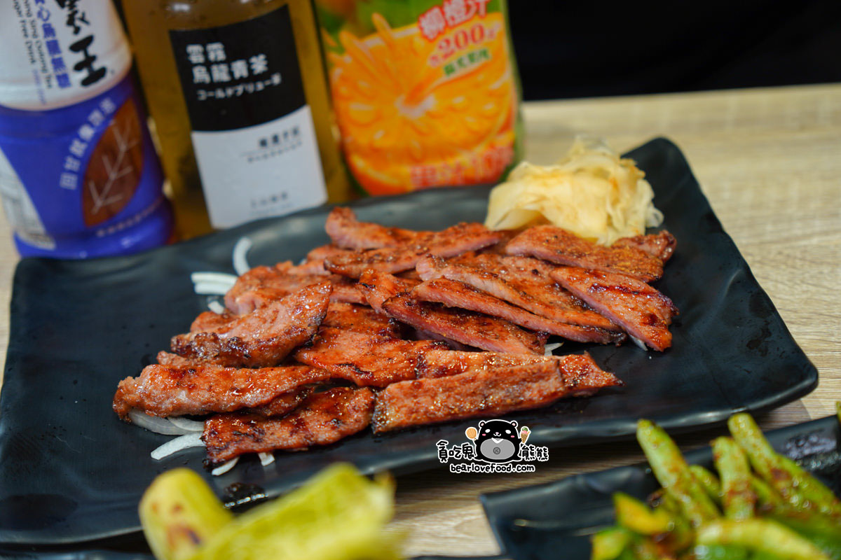 屏東東港美食 津炭燒烤-正港用木炭燒烤,更具風味,調味與沾粉很特別 屏東東港美食 津炭燒烤-正港用木炭燒烤,更具風味,調味與沾粉很特別