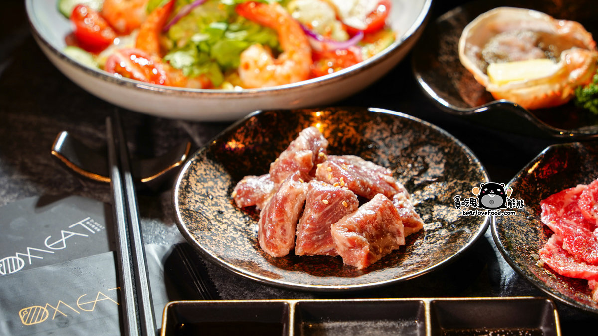 高雄內行人才知道的燒肉店|D-Meat燒肉餐酒館 (附菜單)-漢神巨蛋旁邊,還有義式,泰式,西式,日式,韓式料理,門口旁就有停車場 D-Meat燒肉餐酒館