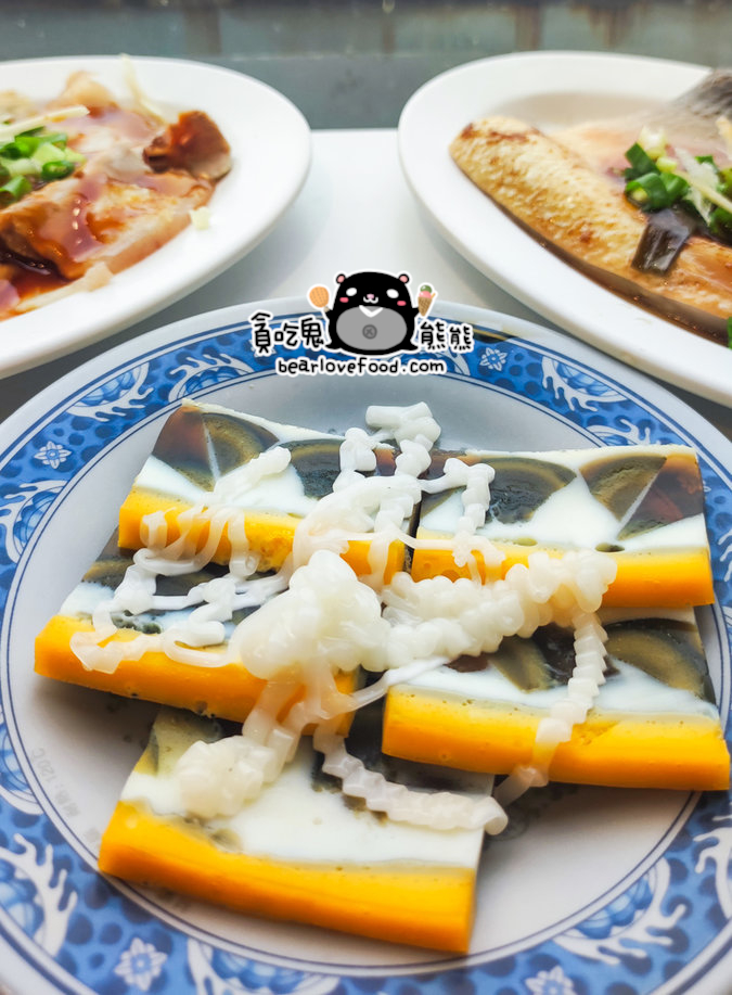 嘉義火雞肉飯|嘉義車頭火雞肉飯-就在嘉義車站正對面,調味中等,有多樣小菜 嘉義火雞肉飯|嘉義車頭火雞肉飯-就在嘉義車站正對面,調味中等,有多樣小菜
