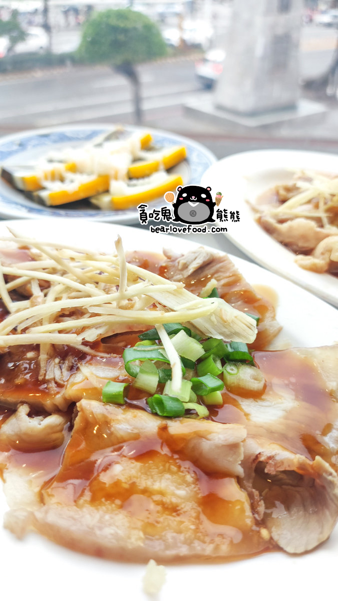 嘉義火雞肉飯|嘉義車頭火雞肉飯-就在嘉義車站正對面,調味中等,有多樣小菜 嘉義火雞肉飯|嘉義車頭火雞肉飯-就在嘉義車站正對面,調味中等,有多樣小菜