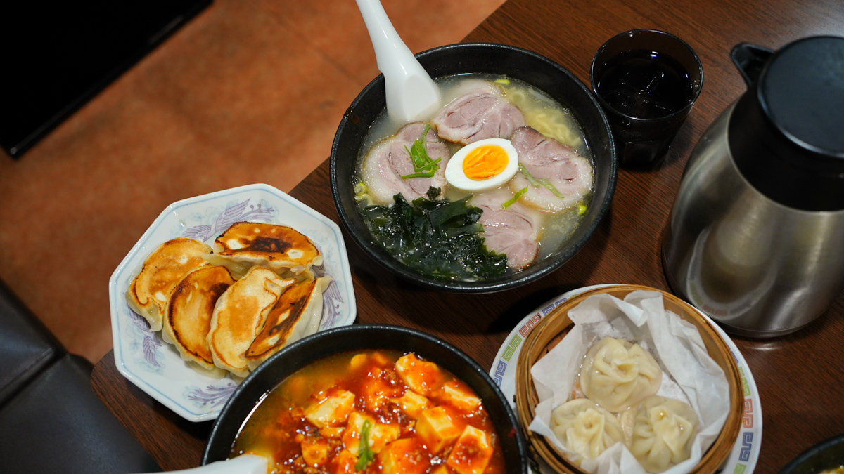 青山餃子房高砂店 