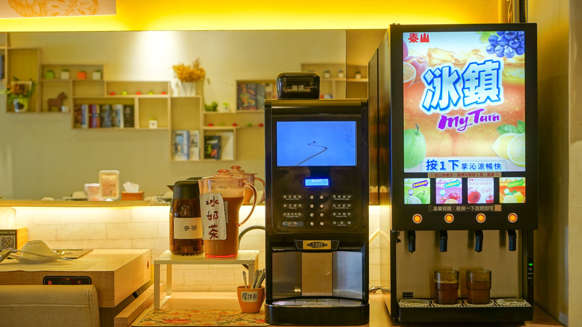 桃園市火鍋|大麻鍋物大有店 (附菜單)-10盎司大肉盤品質優,香濃牛奶湯,無牛油成份麻辣湯,天然湯頭有夠讚 大麻鍋物大有店