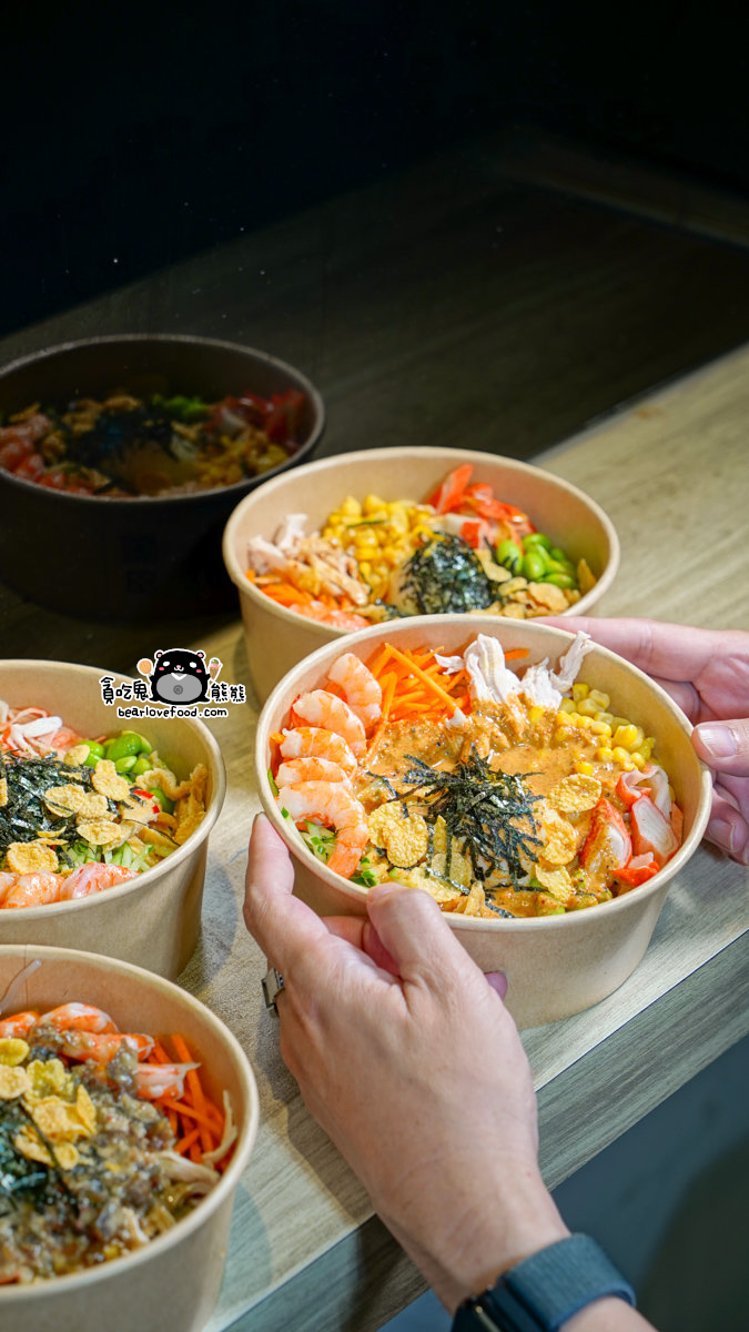 高雄鼓山區美食|春妹涼麵 (附菜單)-有內用,提供兩種麵條選擇,共六種口味 春妹涼麵
