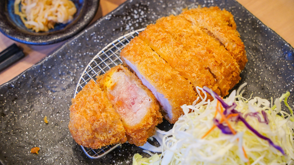 東京淺草寺附近美食 |とんかつとお山 -炸豬排專賣,豬里肌¥1250就非常好吃了 とんかつとお山