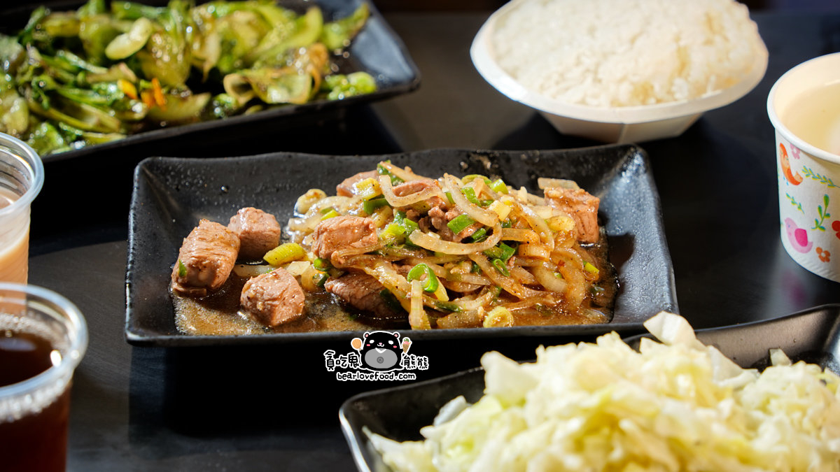 高雄鳳山區美食|鼎鴻複合式餐館(附菜單)-鐵板燒+鐵板牛排一次都吃得到,商業午餐超強110元推出 鼎鴻複合式餐館