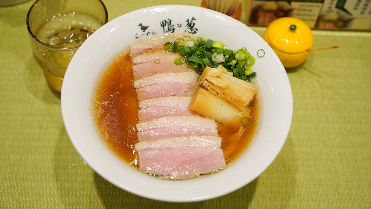 東京都台東區拉麵｜らーめん 鴨to葱 -阿美橫町排隊名店,24小時營業內有價錢與點餐方式