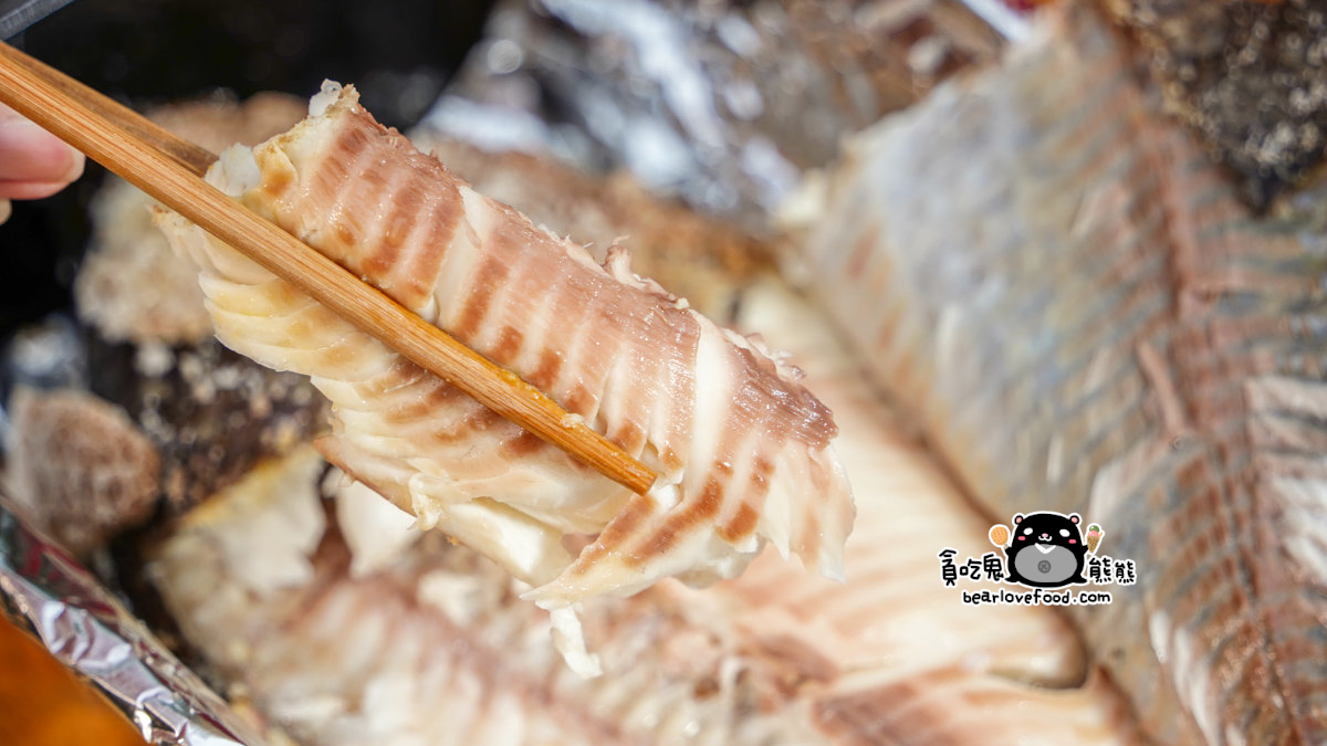 台南安南區美食 |烤魚鹽究所 -買一隻鹽烤魚就免費外送,還有隱藏版鹽烤泰國蝦 烤魚鹽究所