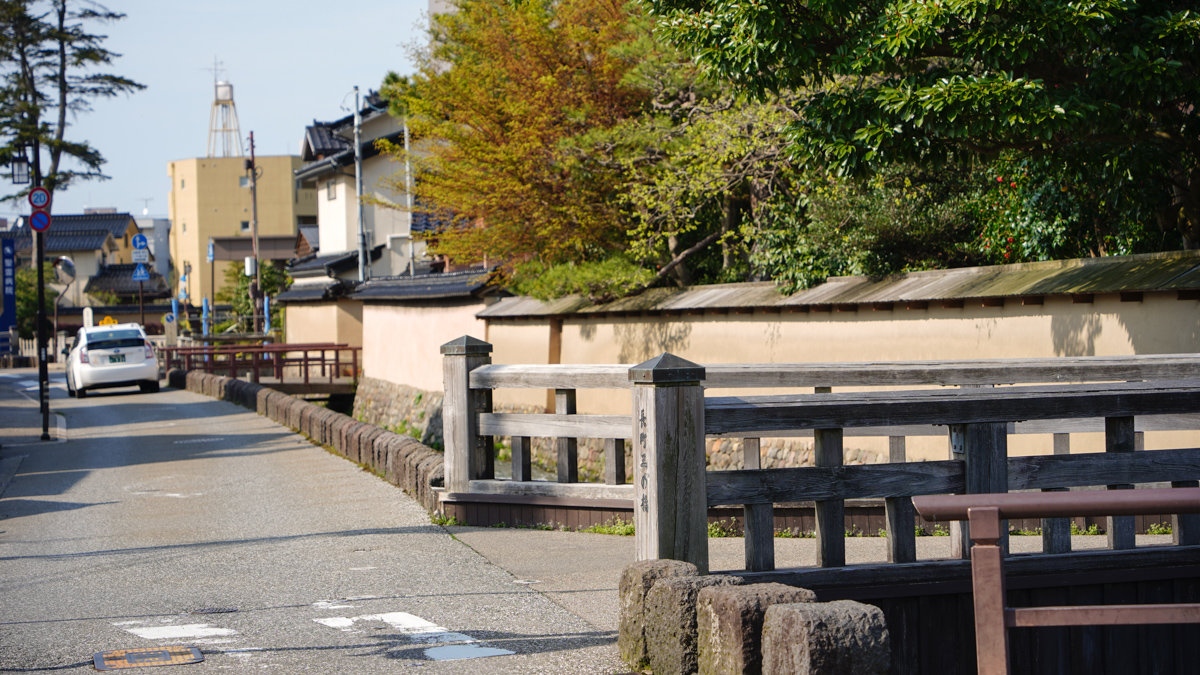 金澤景點|長町武家屋敷跡 -去感受江戶時期,武士的住宅區,沒有這麼商業化很好拍 長町武家屋敷跡