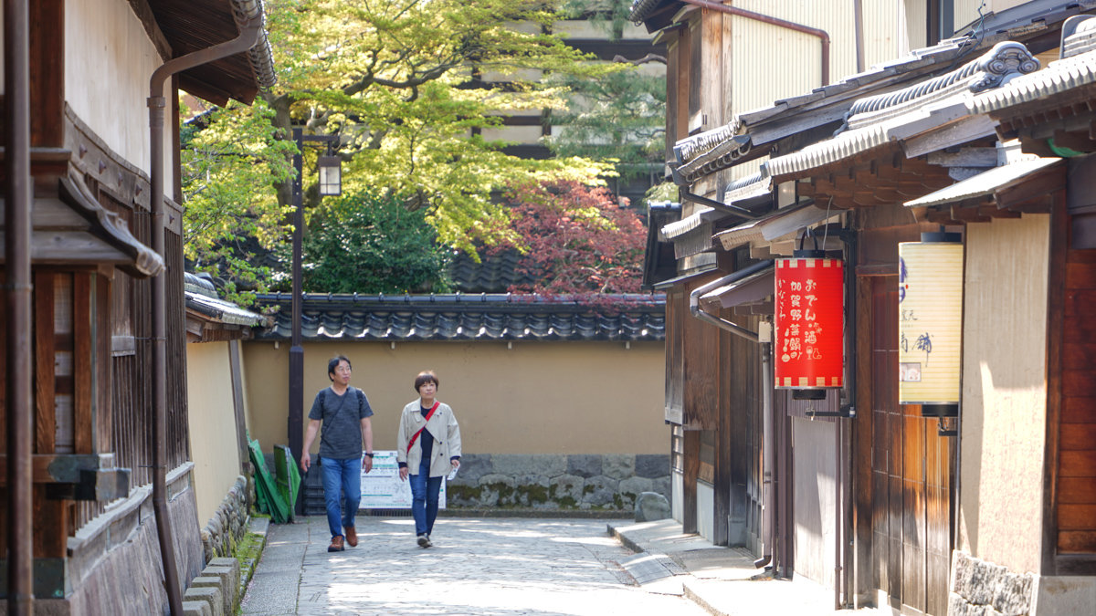 金澤景點|長町武家屋敷跡 -去感受江戶時期,武士的住宅區,沒有這麼商業化很好拍 長町武家屋敷跡