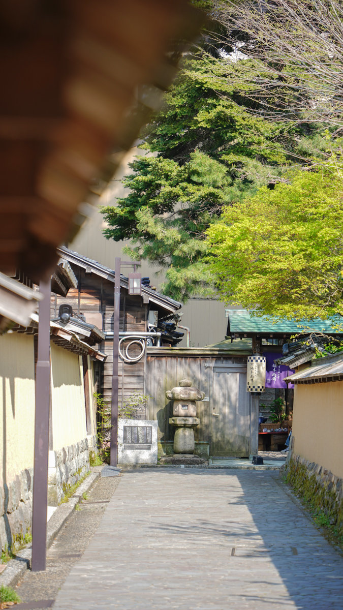 金澤景點|長町武家屋敷跡 -去感受江戶時期,武士的住宅區,沒有這麼商業化很好拍 長町武家屋敷跡