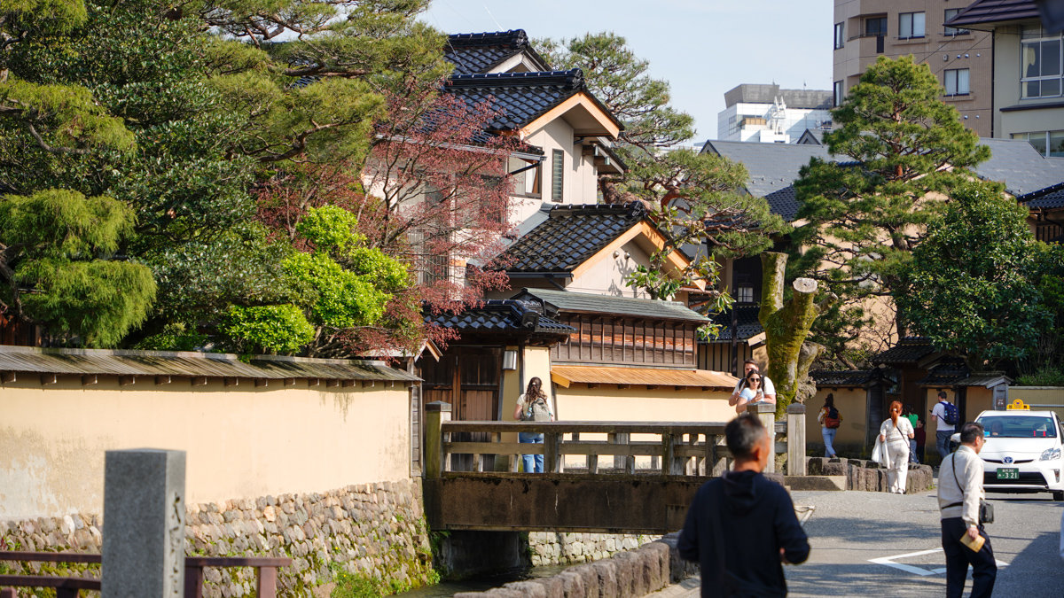 金澤景點|長町武家屋敷跡 -去感受江戶時期,武士的住宅區,沒有這麼商業化很好拍 長町武家屋敷跡