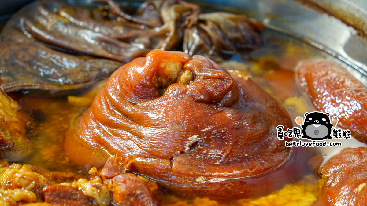高雄鳳山必吃腿庫推薦|318霸王牛肉麵鳳山店-腿庫邪惡誘人,搭配鹹香牛肉麵超滿足 318霸王牛肉麵鳳山店