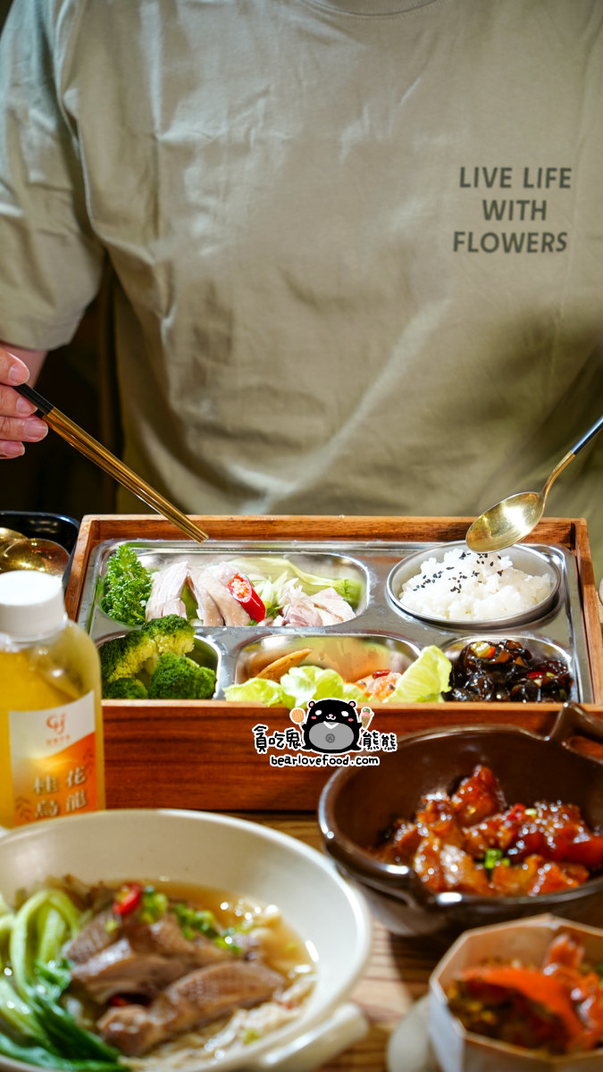 【高雄美食推薦】柒鮮餐飲舖Ⅱ店開幕啦!三民區錦州街的海鮮熱炒新戰場,菜色更豐富、味道更有戲,吃過保證回訪! 柒鮮餐飲舖Ⅱ店