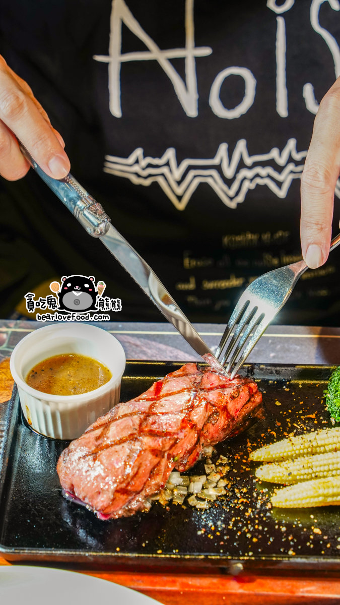 高雄楠梓 CP 值爆表!瀧厚炙燒熟成牛排|平價豪華、羅宋湯喝到飽,家樂福1F美味報到」 瀧厚炙燒熟成牛排-高雄新楠家樂福店