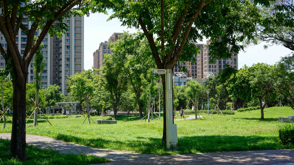 高雄五甲公園超夯聚餐首選!汕頭泉成沙茶潮鍋全攻略:個人鍋、共鍋、蔬食自助吧,停車超方便! 汕頭泉成沙茶潮鍋-高雄五甲公園店地點