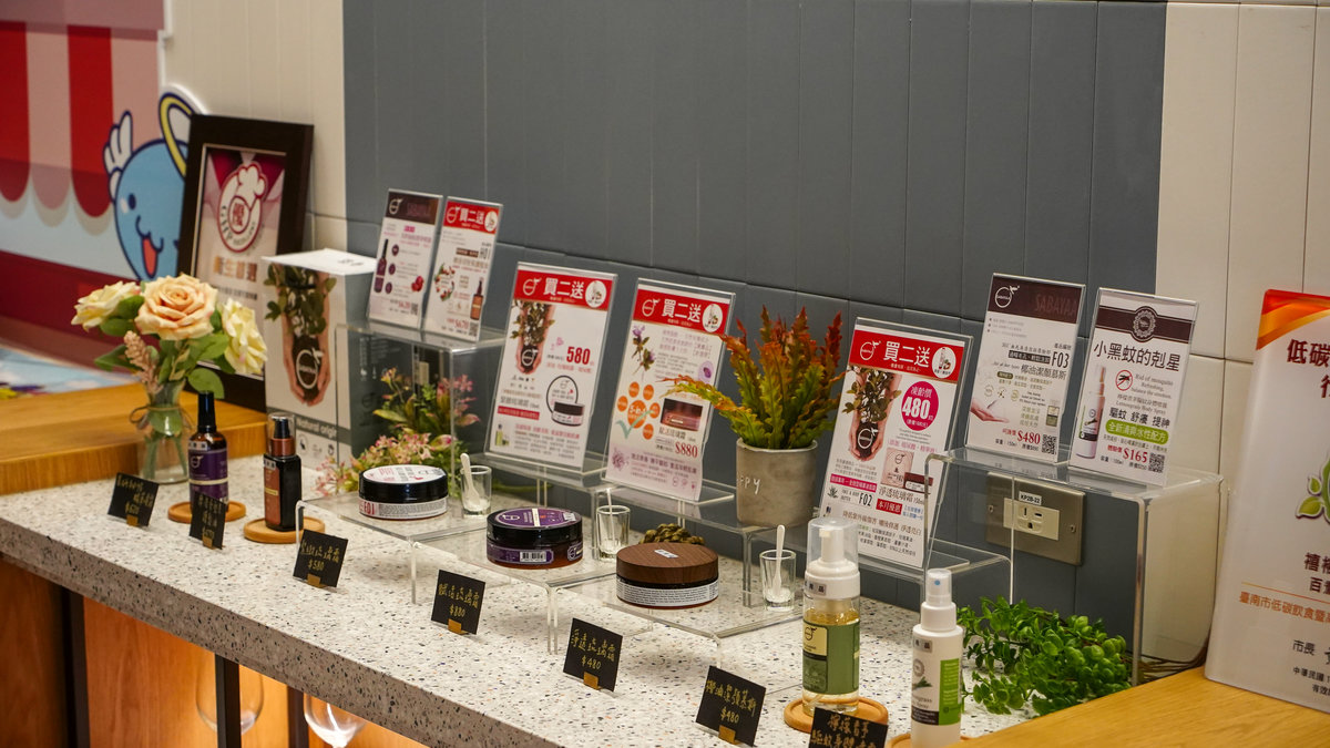 台南飯店五星新星!2025禧榕軒大飯店‧百鴦花園餐廳:在百年老榕下吃出在地美味! 台南飯店五星新星!2025禧榕軒大飯店‧百鴦花園餐廳:在百年老榕下吃出在地美味!