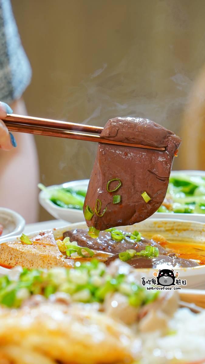 高雄鵝肉新地標:偶鵝嚐嚐湖內店-像咖啡廳的鵝肉店?環境+美味全解析 偶鵝嚐嚐湖內店