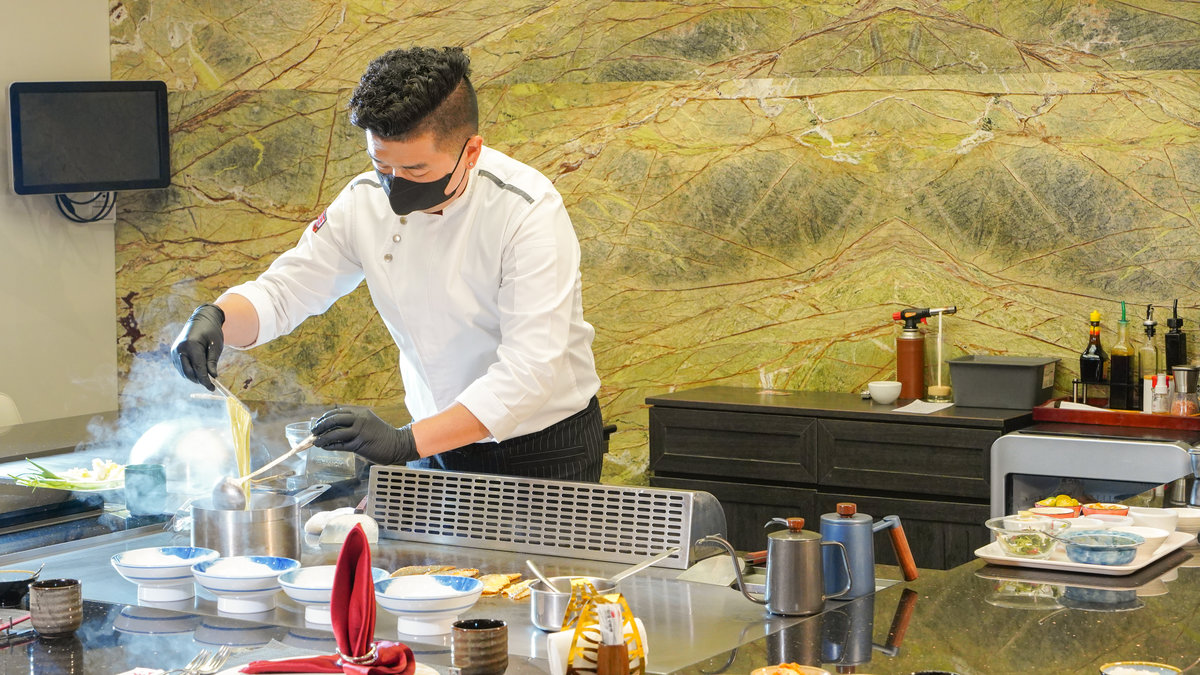 礁溪最強無菜單鐵板燒!東方紅鐵板創意料理,一口征服宜蘭味蕾 東方紅鐵板創意料理