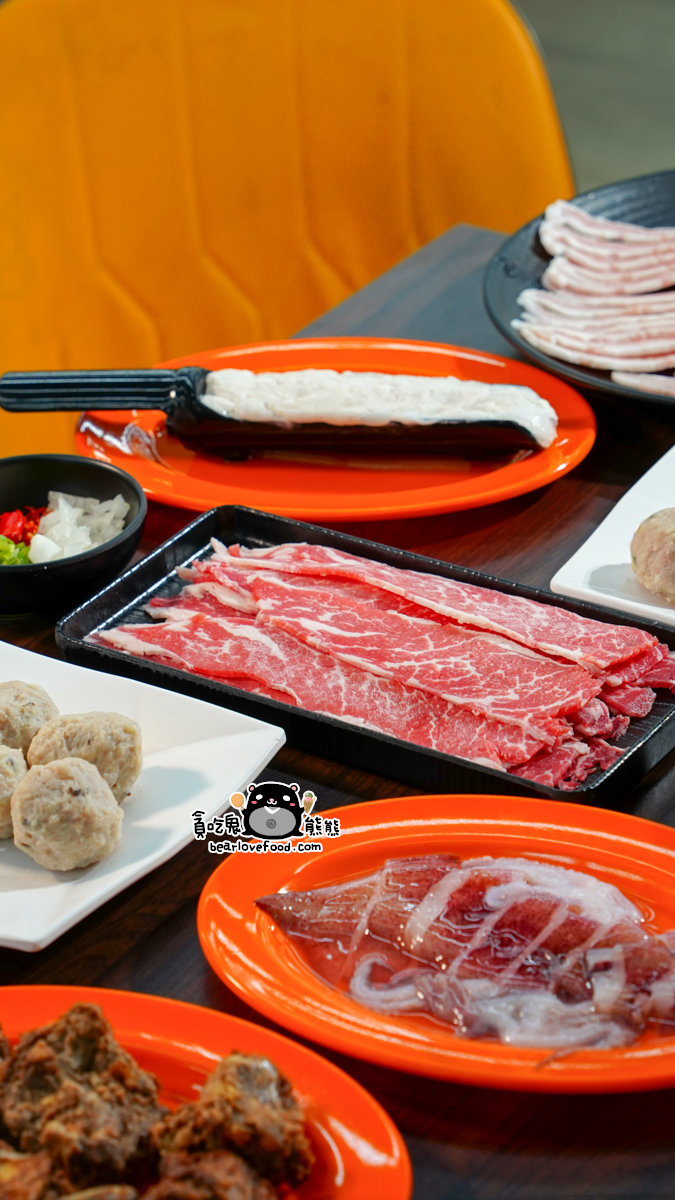 高雄仁武火鍋美食|天嚐地酒鍋物,好停車+天然熬湯,肉品海鮮鍋料通通讚! 天嚐地酒鍋物