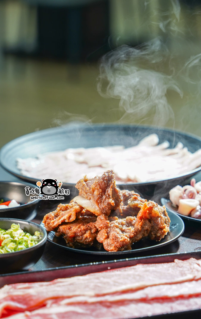 高雄仁武火鍋美食|天嚐地酒鍋物,好停車+天然熬湯,肉品海鮮鍋料通通讚! 天嚐地酒鍋物
