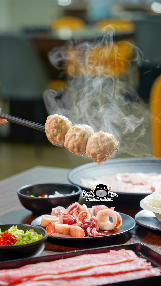 高雄仁武火鍋美食|天嚐地酒鍋物,好停車+天然熬湯,肉品海鮮鍋料通通讚! 天嚐地酒鍋物