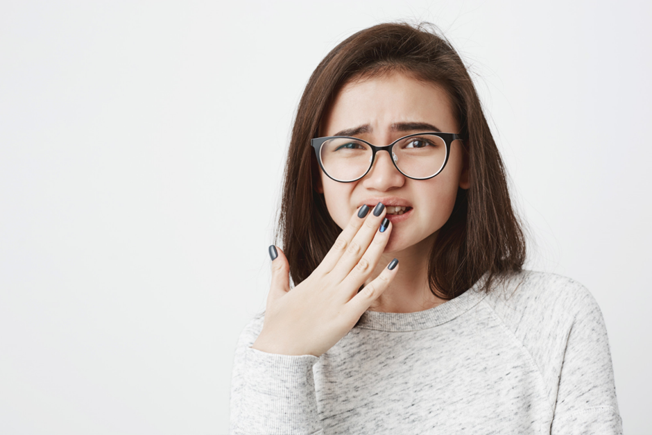 口腔溃疡：成因、护理与有效疗法