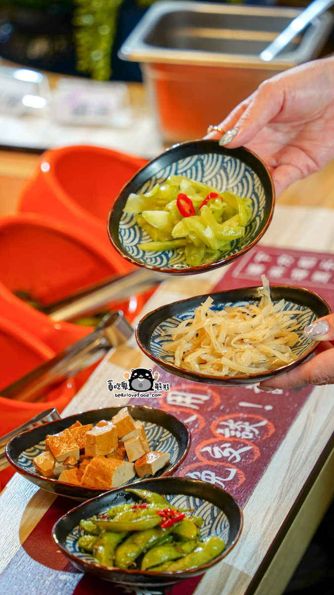 南部最強麻辣火鍋|橘子火鍋嘉義店全攻略,寵物友善+生日禮+超值推薦 #嘉義火鍋 #嘉義美食 橘子火鍋嘉義店自助吧