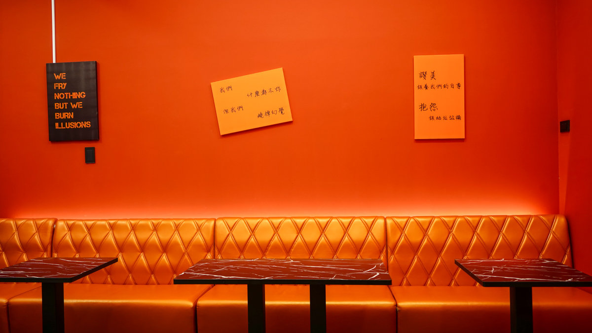 高雄異國料理新開幕|左營岡佐小館 :手工香腸、歐洲香料、吃貨必訪 岡佐小館環境