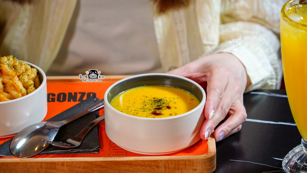 高雄異國料理新開幕|左營岡佐小館 :手工香腸、歐洲香料、吃貨必訪 岡佐小館