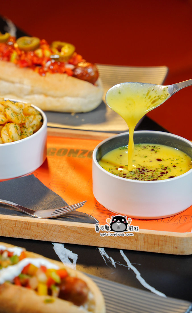 高雄異國料理新開幕|左營岡佐小館 :手工香腸、歐洲香料、吃貨必訪 岡佐小館