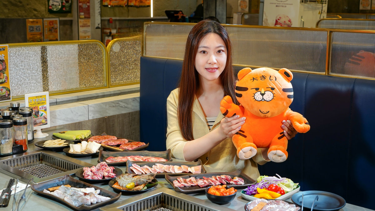 桃園燒肉吃到飽攻略｜燒肉アニキ-桃園林口店： 平日499元起， 一人一爐、送餐車登場、大升級版吃到飽詳報