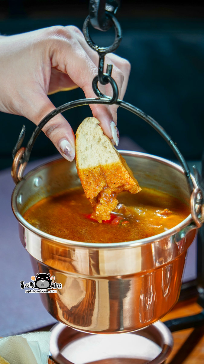 高雄異國料理新發現|莎曉克羅埃西亞廚房|黑豬肉×歐洲香料手工香腸吃貨必備 莎曉克羅埃西亞廚房