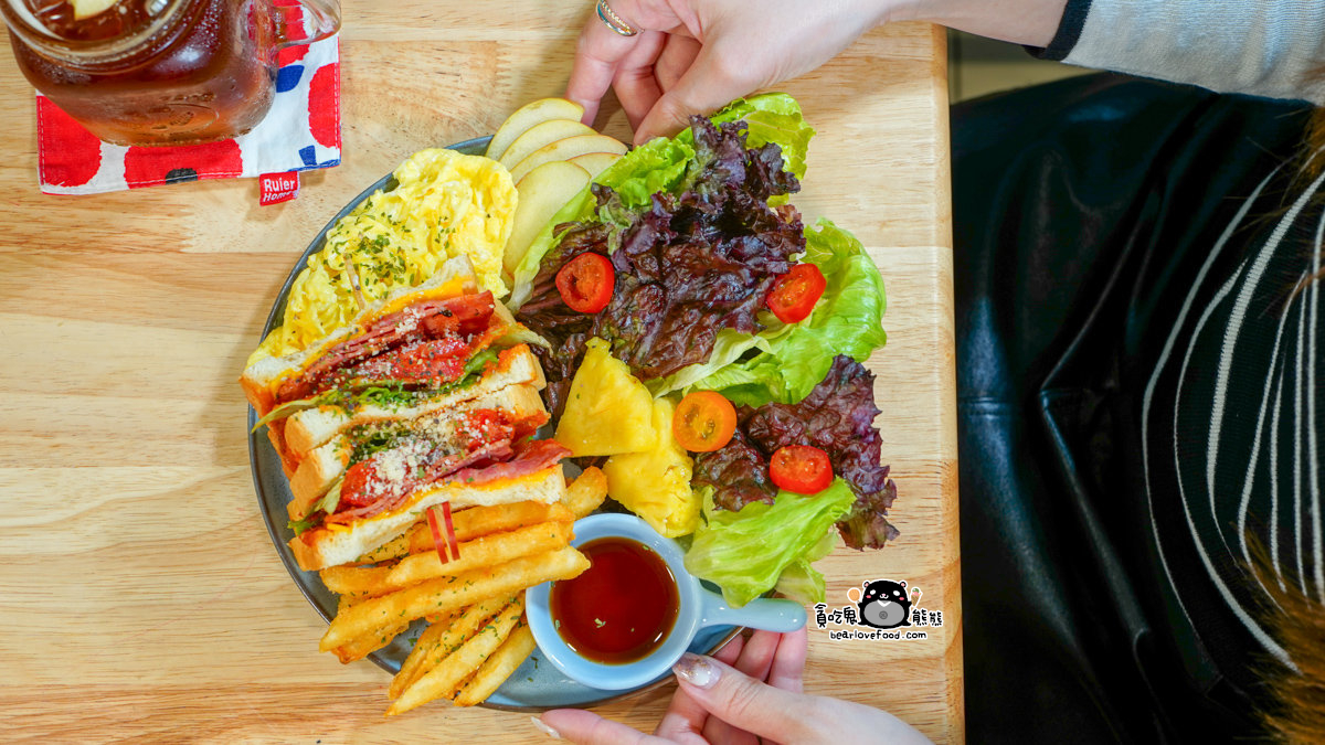 台南安南隱藏早午餐|玥食 moonfood:漫畫 x 手作料理 x 鄰近停車場 玥食moonfood