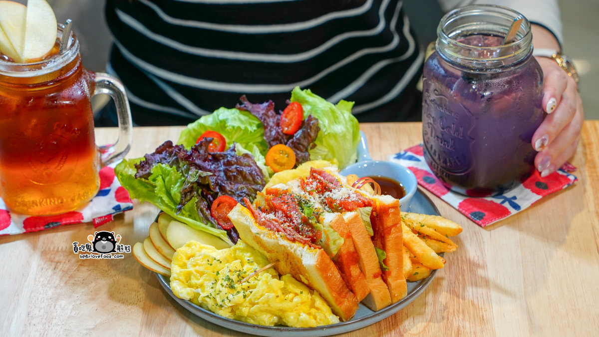 台南安南隱藏早午餐|玥食 moonfood:漫畫 x 手作料理 x 鄰近停車場 玥食moonfood