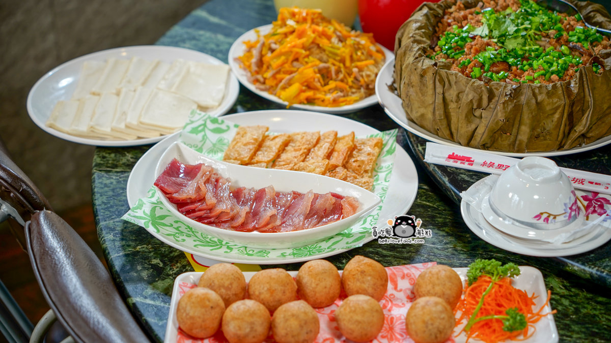 高雄聚餐推薦|觀音山綠野山莊土雞城:免費停車+寵物友善+土雞料理全攻略 觀音山 綠野山莊土雞城