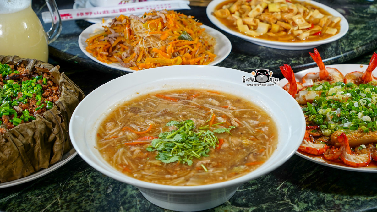 高雄聚餐推薦|觀音山綠野山莊土雞城:免費停車+寵物友善+土雞料理全攻略 觀音山 綠野山莊土雞城