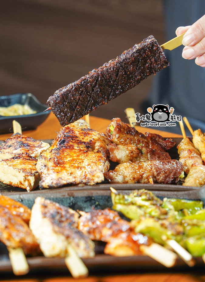 高雄居酒屋推薦|柒息地串燒居酒屋明誠店|19 元平價串燒 × 烤肉神醬 × 宵夜聚餐首選 柒息地串燒居酒屋 高雄明誠店