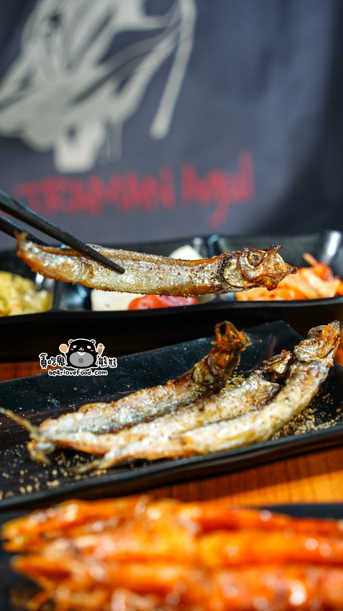 高雄居酒屋推薦|柒息地串燒居酒屋明誠店|19 元平價串燒 × 烤肉神醬 × 宵夜聚餐首選 柒息地串燒居酒屋 高雄明誠店