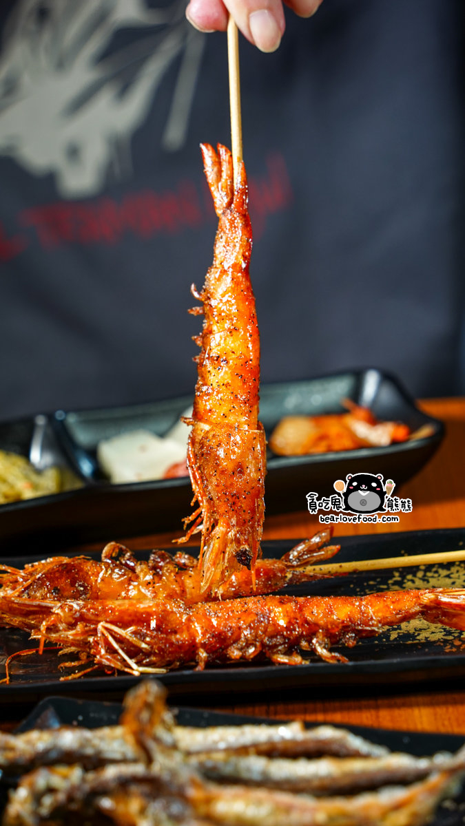 高雄居酒屋推薦|柒息地串燒居酒屋明誠店|19 元平價串燒 × 烤肉神醬 × 宵夜聚餐首選 柒息地串燒居酒屋 高雄明誠店