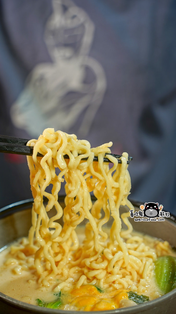 高雄居酒屋推薦|柒息地串燒居酒屋明誠店|19 元平價串燒 × 烤肉神醬 × 宵夜聚餐首選 柒息地串燒居酒屋 高雄明誠店