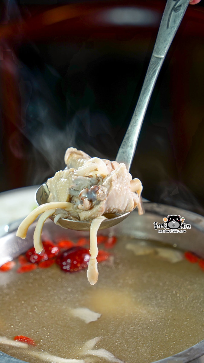 高雄居酒屋新歡| 酒桑12道必點料理+佛心免費土雞鍋 酒桑