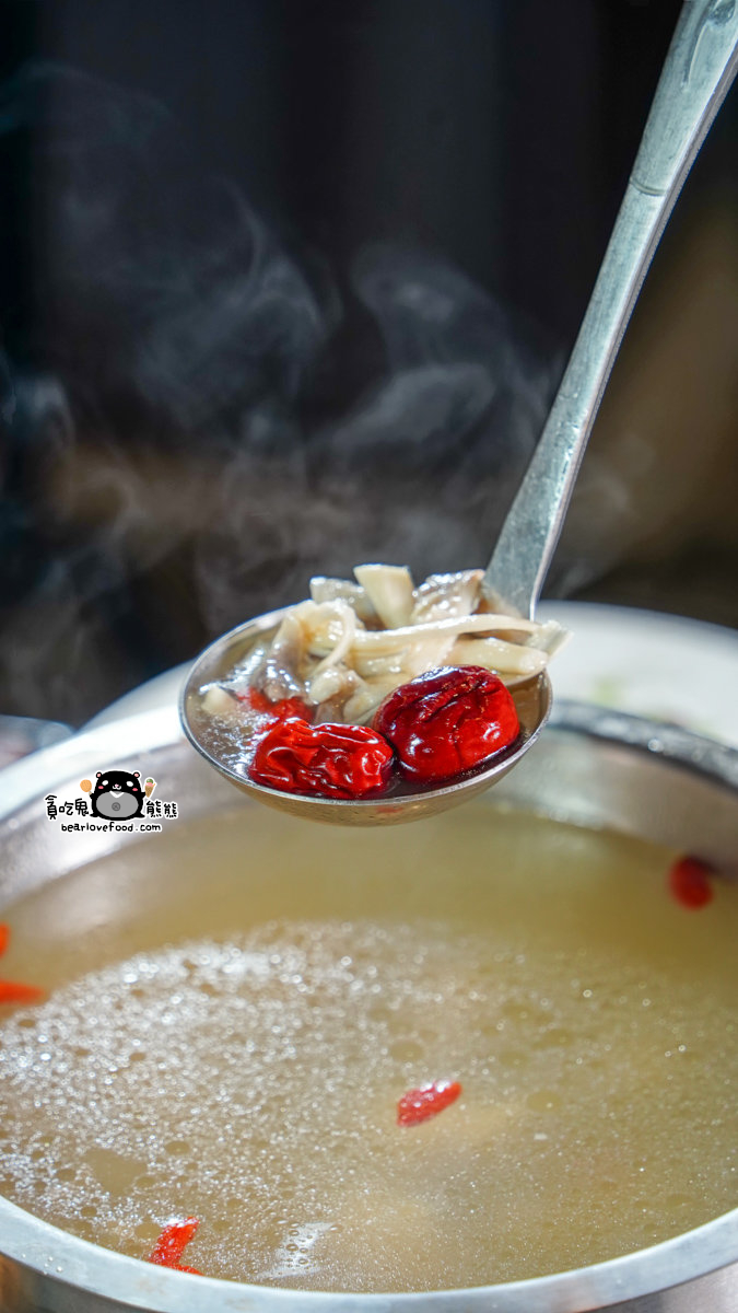 高雄居酒屋新歡| 酒桑12道必點料理+佛心免費土雞鍋 酒桑