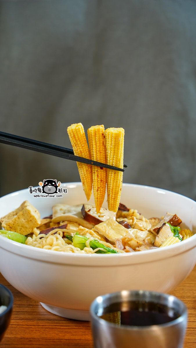 高雄三民區推薦| 蹭秤三民大昌店-豚骨.麻辣燙.海味.宵夜, 自助夾料超自由,內用自助吧無限吃喝 蹭秤三民大昌店