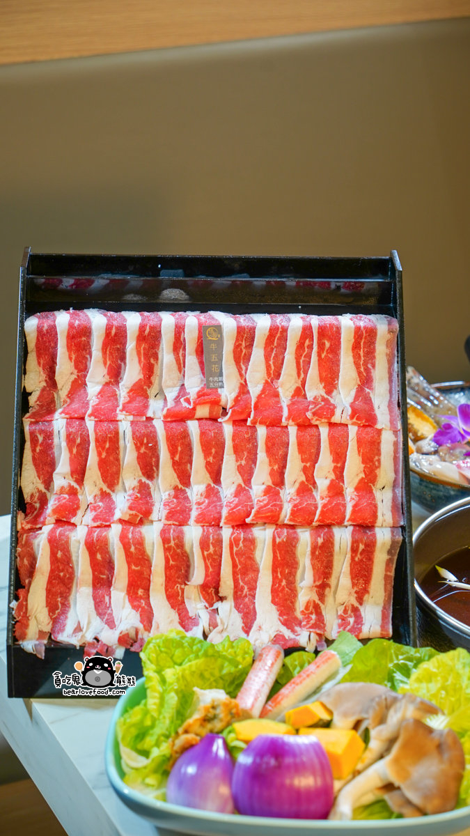 高雄火鍋吃到飽推薦|臻馨鍋物富民店多款湯底+飲料冰品自由取,還有壽星活動 臻馨鍋物富民店