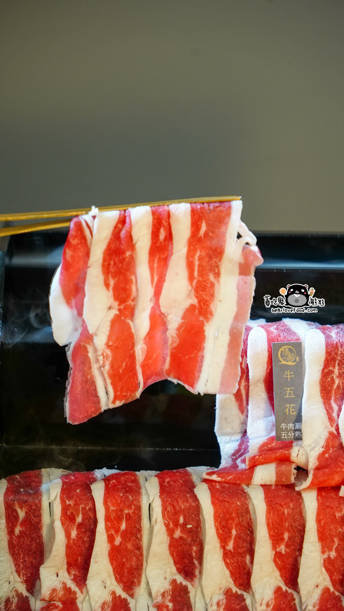 高雄火鍋吃到飽推薦|臻馨鍋物富民店多款湯底+飲料冰品自由取,還有壽星活動 臻馨鍋物富民店