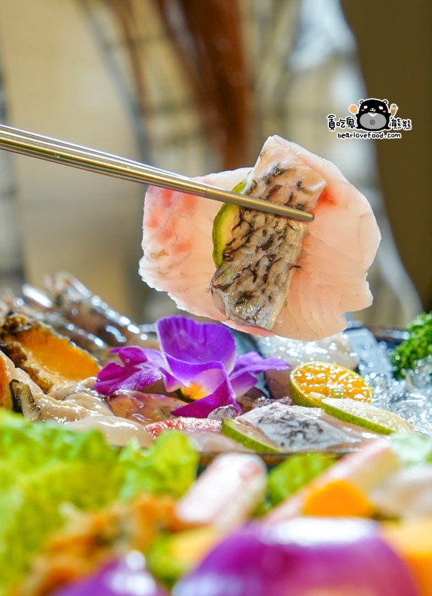 高雄火鍋吃到飽推薦|臻馨鍋物富民店多款湯底+飲料冰品自由取,還有壽星活動 臻馨鍋物富民店