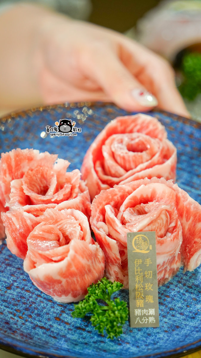 高雄火鍋吃到飽推薦|臻馨鍋物富民店多款湯底+飲料冰品自由取,還有壽星活動 臻馨鍋物富民店