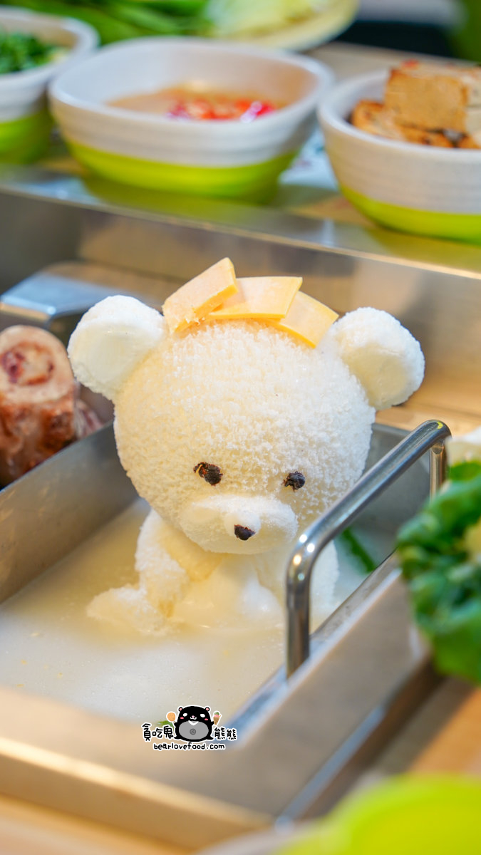 高雄火鍋推薦|星野肉肉鍋鐵道園區店,個人鍋298起+和牛海陸吃到飽一次滿足 星野肉肉鍋-高雄鐵道園區店