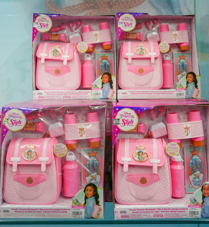 亞細亞Toys批發家族台南場